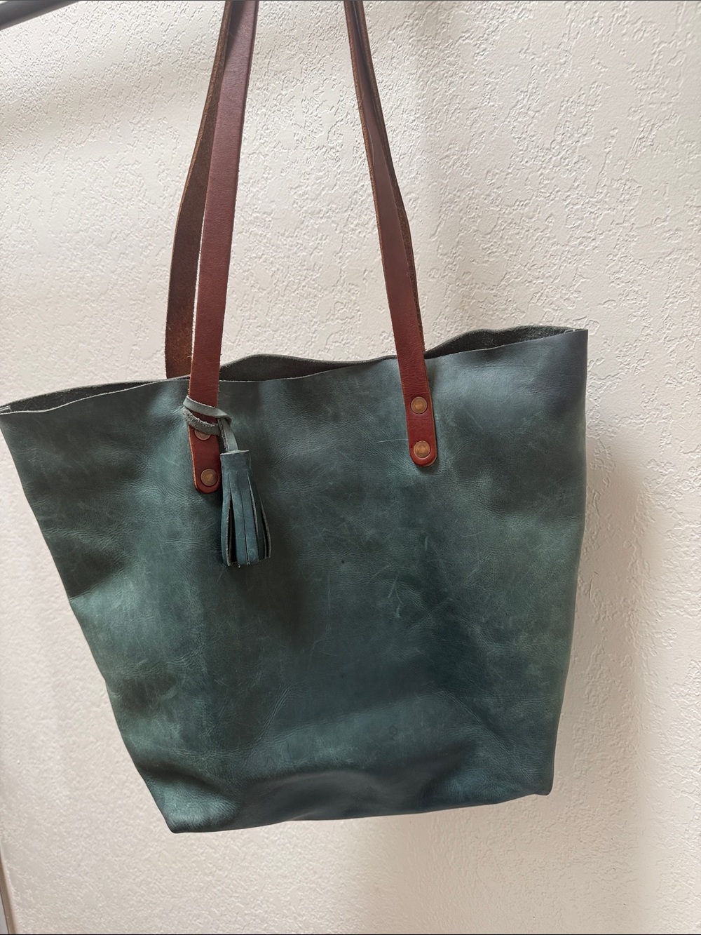 KMM&Co Leather Tote Bag with Tassel - Teal Green